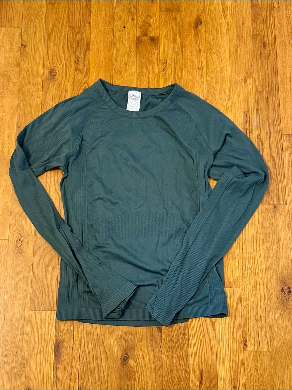 Old Navy Teal Long Sleeve Go-Dry Women’s Activewear Top
